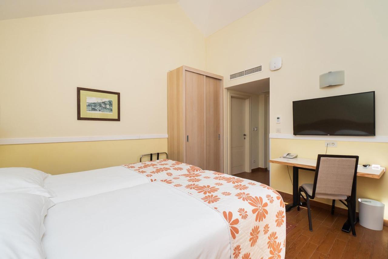 Amadria Park Apartments شيبينيك المظهر الخارجي الصورة