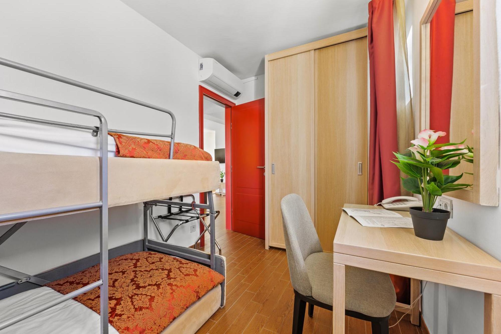 Amadria Park Apartments شيبينيك المظهر الخارجي الصورة