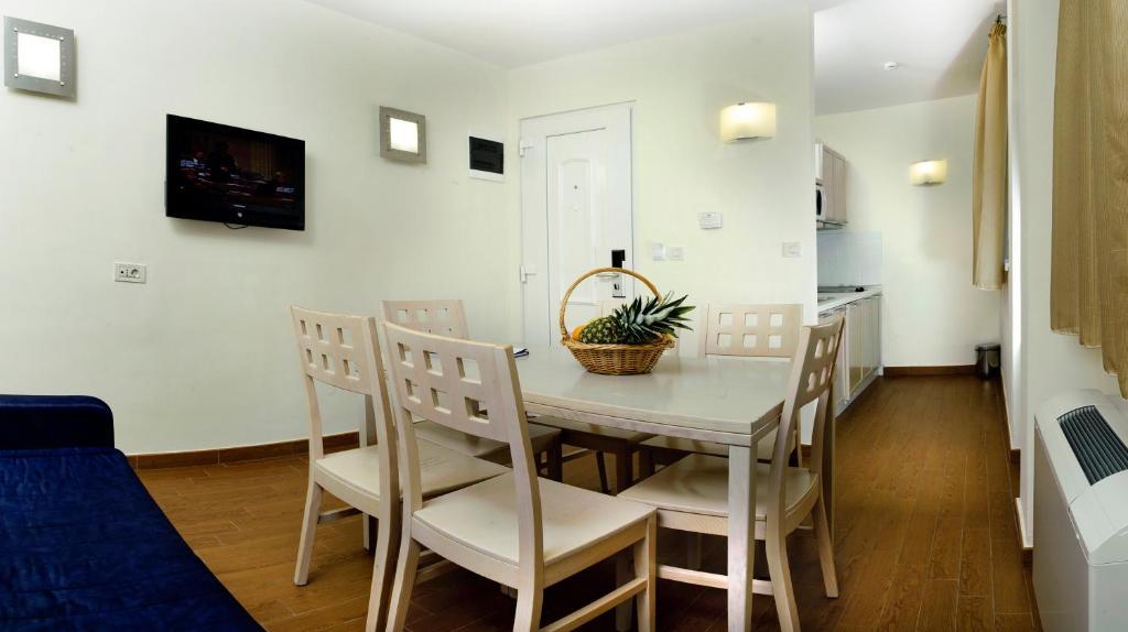 Amadria Park Apartments شيبينيك الغرفة الصورة