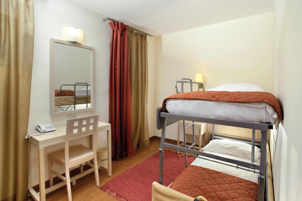 Amadria Park Apartments شيبينيك الغرفة الصورة